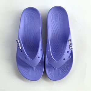 Crocs Classic Purple Thong Sandals M11